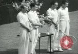 Image ouvrir en double masculin Brookline Massachusetts USA, 1931, de la seconde 15 séquences d'archives historiques vidéo 65675058049