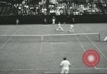 Image ouvrir en double masculin Brookline Massachusetts USA, 1931, de la seconde 21 séquences d'archives historiques vidéo 65675058049