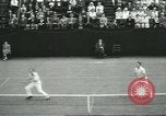 Image ouvrir en double masculin Brookline Massachusetts USA, 1931, de la seconde 31 séquences d'archives historiques vidéo 65675058049