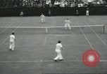 Image ouvrir en double masculin Brookline Massachusetts USA, 1931, de la seconde 33 séquences d'archives historiques vidéo 65675058049