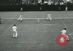 Image ouvrir en double masculin Brookline Massachusetts USA, 1931, de la seconde 35 séquences d'archives historiques vidéo 65675058049
