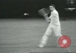 Image ouvrir en double masculin Brookline Massachusetts USA, 1931, de la seconde 47 séquences d'archives historiques vidéo 65675058049