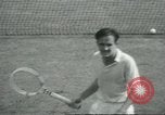 Image ouvrir en double masculin Brookline Massachusetts USA, 1931, de la seconde 54 séquences d'archives historiques vidéo 65675058049