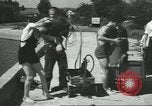 Standbild Diver's Helm Fitchburg Massachusetts USA, 1931, aus Sekunde 14 historischem Filmmaterial Videoclip 65675058052