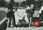 Standbild Diver's Helm Fitchburg Massachusetts USA, 1931, aus Sekunde 16 historischem Filmmaterial Videoclip 65675058052