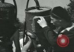 Standbild Diver's Helm Fitchburg Massachusetts USA, 1931, aus Sekunde 22 historischem Filmmaterial Videoclip 65675058052