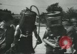 Standbild Diver's Helm Fitchburg Massachusetts USA, 1931, aus Sekunde 29 historischem Filmmaterial Videoclip 65675058052