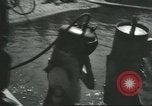 Standbild Diver's Helm Fitchburg Massachusetts USA, 1931, aus Sekunde 39 historischem Filmmaterial Videoclip 65675058052