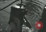 Standbild Diver's Helm Fitchburg Massachusetts USA, 1931, aus Sekunde 41 historischem Filmmaterial Videoclip 65675058052