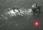 Standbild Diver's Helm Fitchburg Massachusetts USA, 1931, aus Sekunde 61 historischem Filmmaterial Videoclip 65675058052