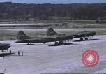 Immagine di 303gruppo di bombardamento Battle Creek Michigan USA, 1942, secondo 18 filmato di repertorio 65675058058
