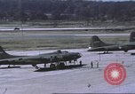 Immagine di 303gruppo di bombardamento Battle Creek Michigan USA, 1942, secondo 22 filmato di repertorio 65675058058