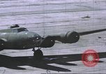 Immagine di 303gruppo di bombardamento Battle Creek Michigan USA, 1942, secondo 33 filmato di repertorio 65675058058