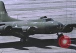 Immagine di 303gruppo di bombardamento Battle Creek Michigan USA, 1942, secondo 36 filmato di repertorio 65675058058