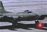 Immagine di 303gruppo di bombardamento Battle Creek Michigan USA, 1942, secondo 37 filmato di repertorio 65675058058