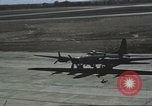 Immagine di 303gruppo di bombardamento Battle Creek Michigan USA, 1942, secondo 42 filmato di repertorio 65675058058