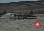 Immagine di 303gruppo di bombardamento Battle Creek Michigan USA, 1942, secondo 51 filmato di repertorio 65675058058