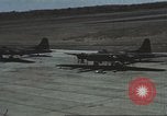 Immagine di 303gruppo di bombardamento Battle Creek Michigan USA, 1942, secondo 53 filmato di repertorio 65675058058