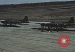 Immagine di 303gruppo di bombardamento Battle Creek Michigan USA, 1942, secondo 57 filmato di repertorio 65675058058