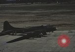 Immagine di 303gruppo di bombardamento Battle Creek Michigan USA, 1942, secondo 59 filmato di repertorio 65675058058
