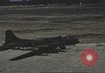 Immagine di 303gruppo di bombardamento Battle Creek Michigan USA, 1942, secondo 60 filmato di repertorio 65675058058
