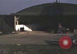 Standbild 303rd Bombardierung Gruppe England Molesworth Flugplatz, 1942, aus Sekunde 25 historischem Filmmaterial Videoclip 65675058063