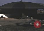 Standbild 303rd Bombardierung Gruppe England Molesworth Flugplatz, 1942, aus Sekunde 27 historischem Filmmaterial Videoclip 65675058063