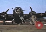 Standbild 303rd Bombardierung Gruppe England Molesworth Flugplatz, 1942, aus Sekunde 13 historischem Filmmaterial Videoclip 65675058064