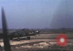 Standbild 303rd Bombardierung Gruppe England Molesworth Flugplatz, 1942, aus Sekunde 42 historischem Filmmaterial Videoclip 65675058064
