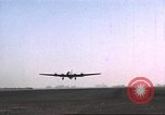 Standbild 303rd Bombardierung Gruppe England Molesworth Flugplatz, 1942, aus Sekunde 41 historischem Filmmaterial Videoclip 65675058065