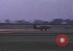 Standbild 303rd Bombardierung Gruppe England Molesworth Flugplatz, 1942, aus Sekunde 55 historischem Filmmaterial Videoclip 65675058065