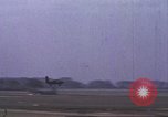 Standbild 303rd Bombardierung Gruppe England Molesworth Flugplatz, 1942, aus Sekunde 60 historischem Filmmaterial Videoclip 65675058065