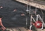 Standbild 303rd Bomb Group Vereinigtes Königreich, 1942, aus Sekunde 15 historischem Filmmaterial Videoclip 65675058071