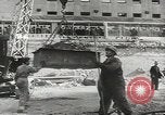 Standbild Erdbewegungsmaschinen Pacific Theater, 1944, aus Sekunde 49 historischem Filmmaterial Videoclip 65675058072