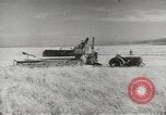 Standbild Erdbewegungsmaschinen Pacific Theater, 1944, aus Sekunde 60 historischem Filmmaterial Videoclip 65675058072