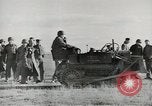 Standbild Erdbewegungsmaschinen europäische Theater, 1944, aus Sekunde 25 historischem Filmmaterial Videoclip 65675058073