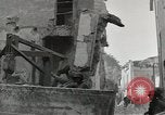 Standbild Erdbewegungsmaschinen europäische Theater, 1944, aus Sekunde 31 historischem Filmmaterial Videoclip 65675058073