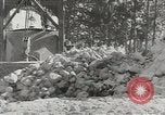 Standbild Erdbewegungsmaschinen europäische Theater, 1944, aus Sekunde 35 historischem Filmmaterial Videoclip 65675058073