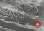 Standbild Erdbewegungsmaschinen Pacific Theater, 1944, aus Sekunde 9 historischem Filmmaterial Videoclip 65675058074