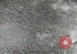 Standbild Erdbewegungsmaschinen Pacific Theater, 1944, aus Sekunde 17 historischem Filmmaterial Videoclip 65675058074