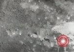 Standbild Erdbewegungsmaschinen Pacific Theater, 1944, aus Sekunde 19 historischem Filmmaterial Videoclip 65675058074