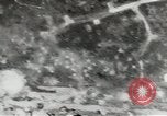 Standbild Erdbewegungsmaschinen Pacific Theater, 1944, aus Sekunde 21 historischem Filmmaterial Videoclip 65675058074