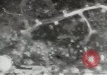 Standbild Erdbewegungsmaschinen Pacific Theater, 1944, aus Sekunde 23 historischem Filmmaterial Videoclip 65675058074