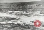 Standbild Erdbewegungsmaschinen Pacific Theater, 1944, aus Sekunde 7 historischem Filmmaterial Videoclip 65675058075