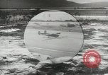 Standbild Erdbewegungsmaschinen Pacific Theater, 1944, aus Sekunde 10 historischem Filmmaterial Videoclip 65675058075