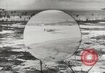 Standbild Erdbewegungsmaschinen Pacific Theater, 1944, aus Sekunde 17 historischem Filmmaterial Videoclip 65675058075