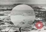 Standbild Erdbewegungsmaschinen Pacific Theater, 1944, aus Sekunde 19 historischem Filmmaterial Videoclip 65675058075