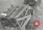 Standbild Erdbewegungsmaschinen Pacific Theater, 1944, aus Sekunde 39 historischem Filmmaterial Videoclip 65675058075