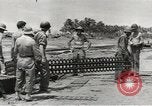 Standbild Erdbewegungsmaschinen Pacific Theater, 1944, aus Sekunde 50 historischem Filmmaterial Videoclip 65675058075