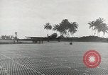 Standbild Erdbewegungsmaschinen Pacific Theater, 1944, aus Sekunde 59 historischem Filmmaterial Videoclip 65675058075